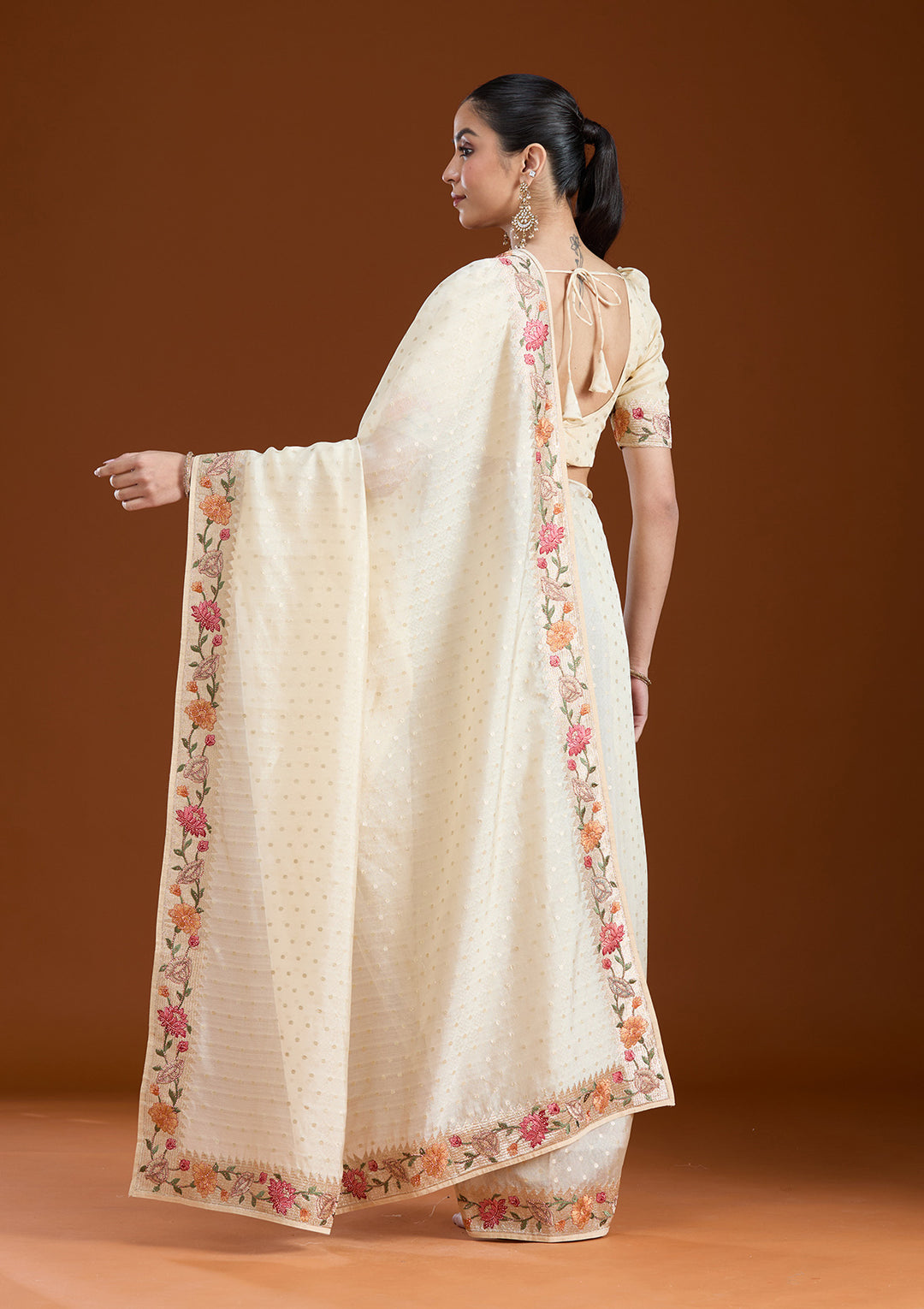 Cream Threadwork Tissue Saree