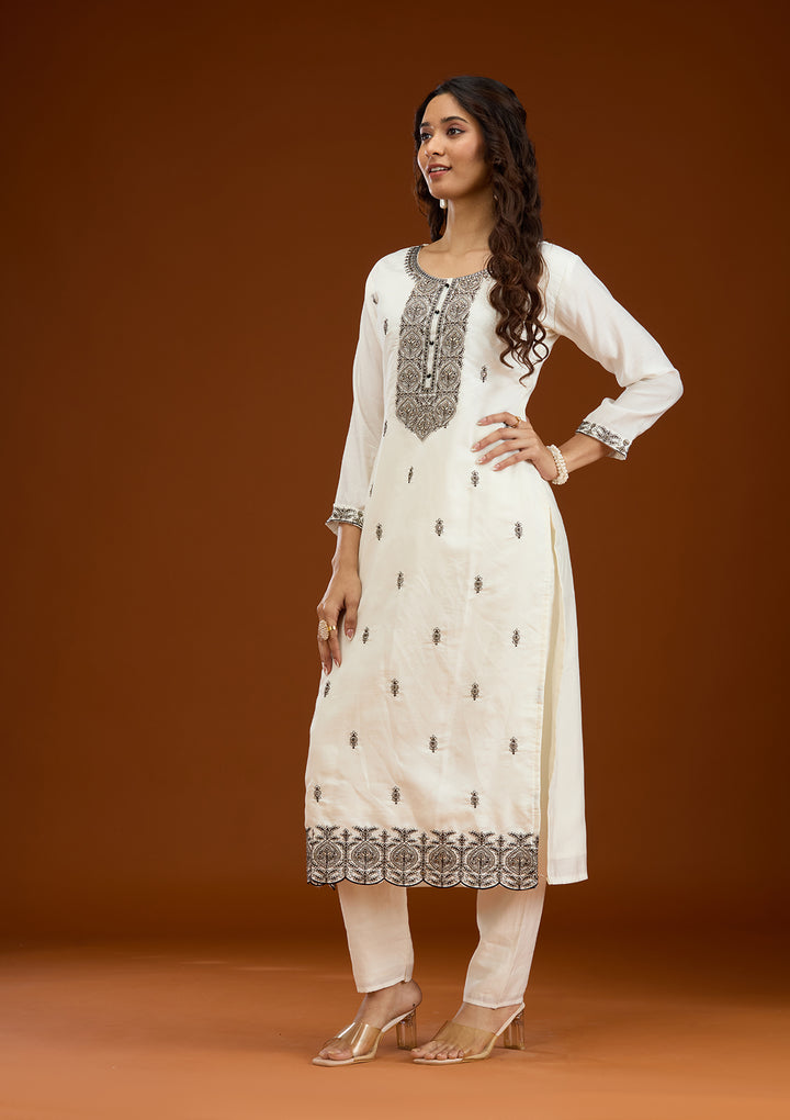 Off White Threadwork Semi Crepe Readymade Salwar Suit