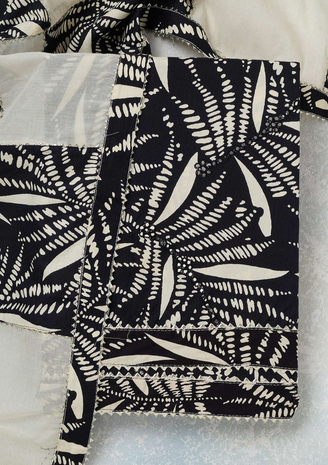 Cream Threadwork Cotton Unstitched Salwar Suit