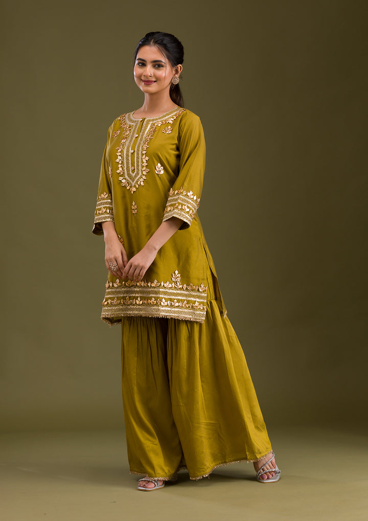 Mehendi Zariwork Semi Crepe Readymade Salwar Suit