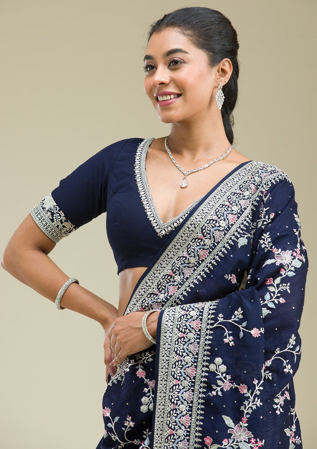 Saree Shop in Pune - Koskii
