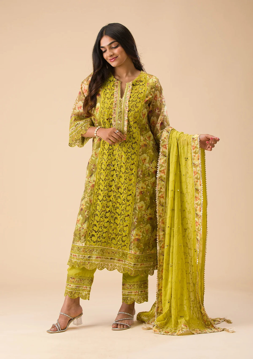 Pakisthani Suits - Koskii