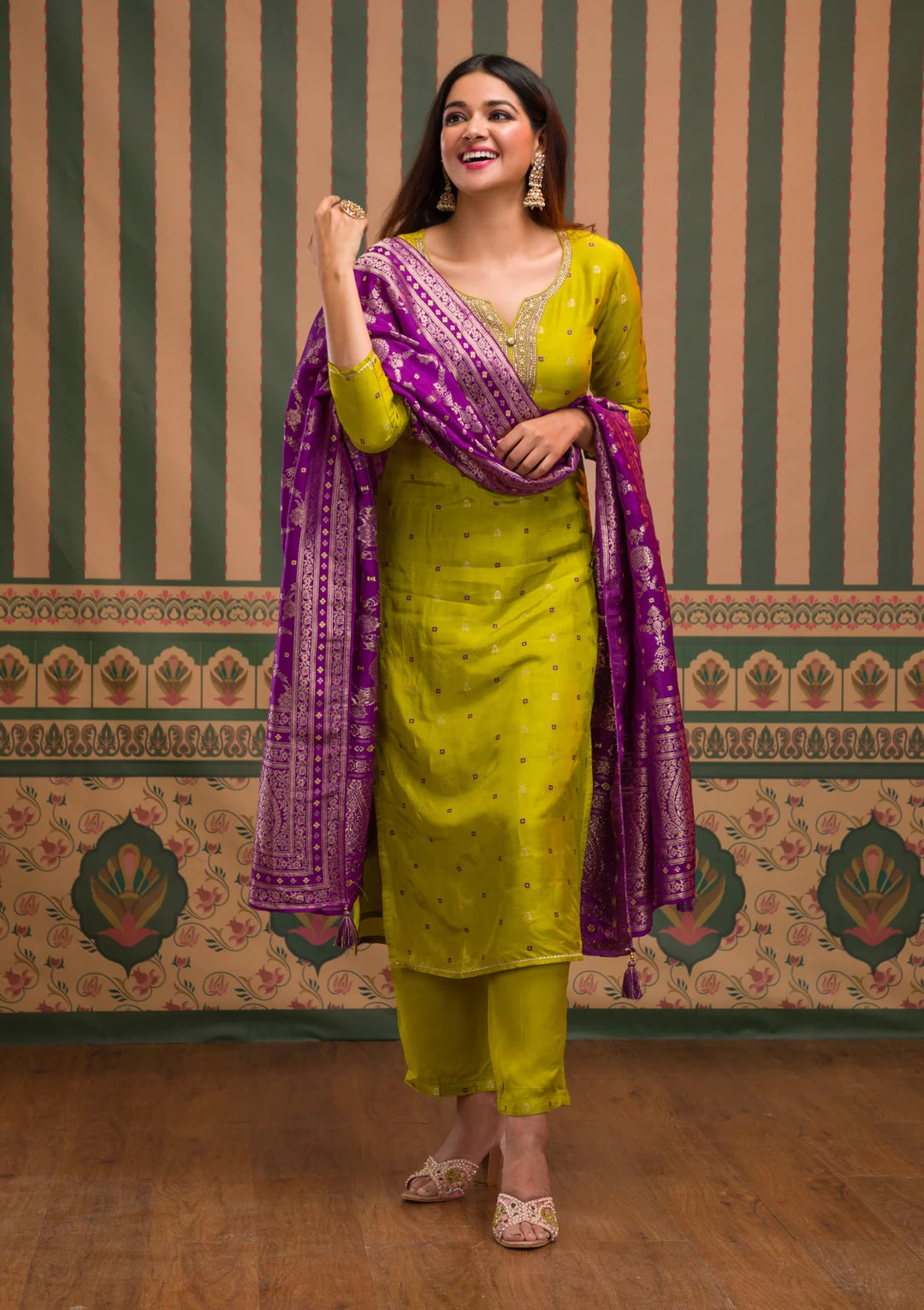 Traditional Suits - KOSKII