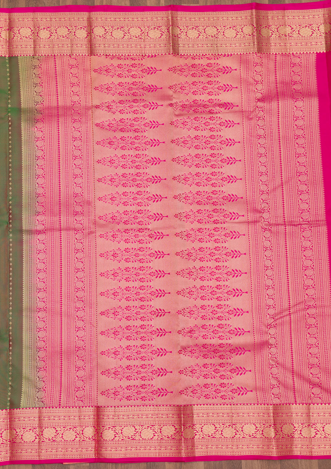 Leaf Green Zariwork Pure Silk Saree