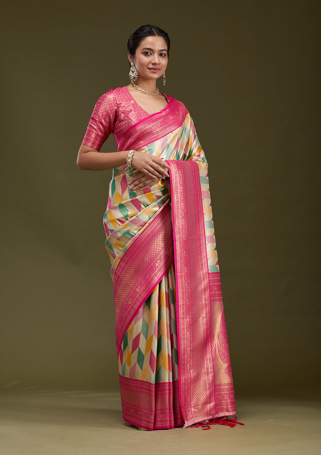 Magenta Pink Zariwork (Gold) Silk Saree