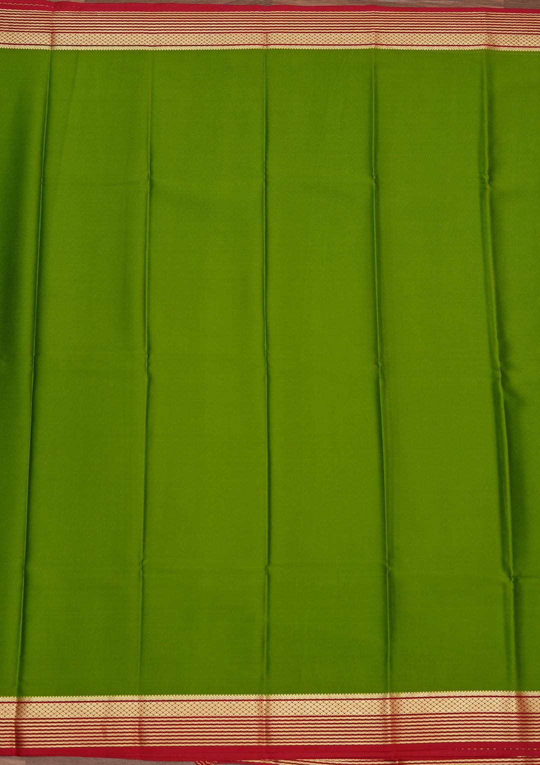 Parrot Green Zariwork Pure Crepe Silk Saree