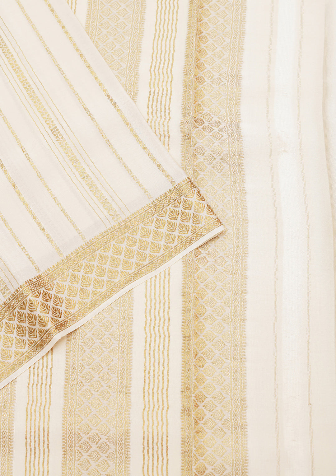 Off White Zariwork Pure Crepe Silk_Saree