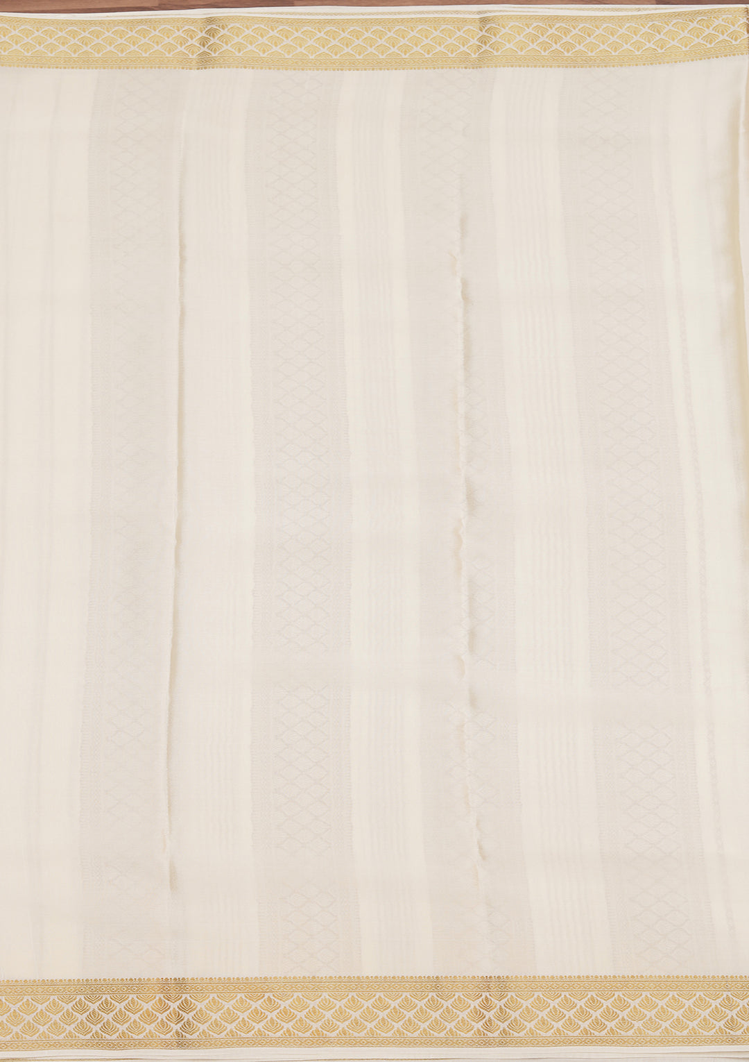 Off White Zariwork Pure Crepe Silk_Saree