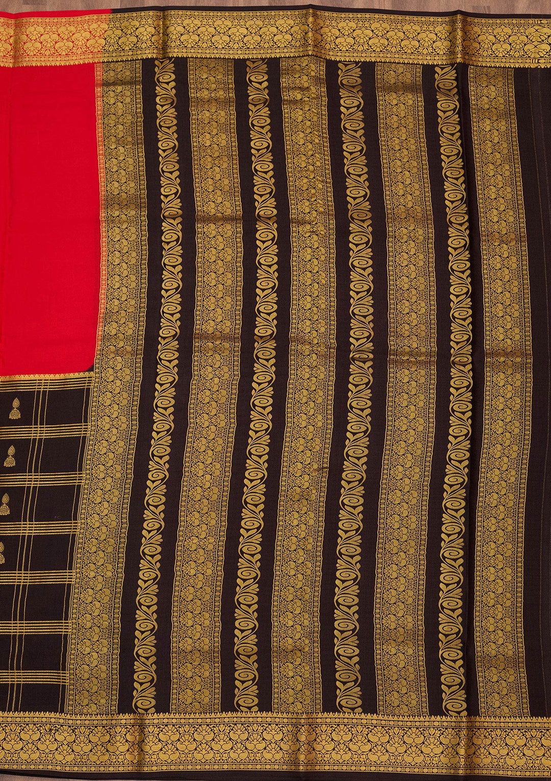 Red Zariwork Pure Crepe Silk Saree