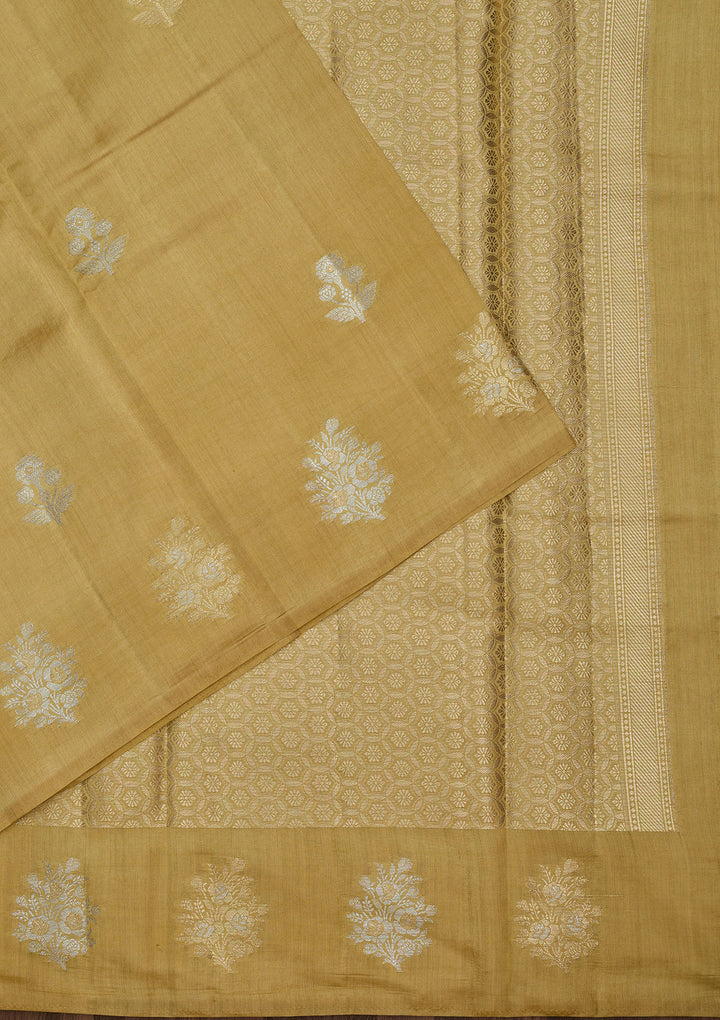 Cream Zariwork Pure Silk Saree