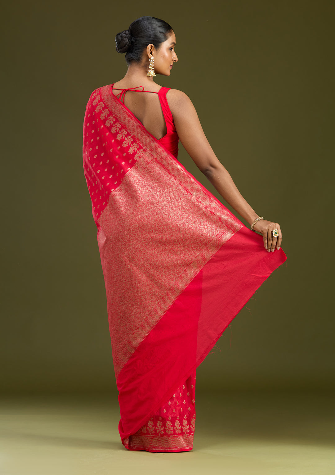 Magenta Pink Zariwork (Gold) Silk Silk Saree