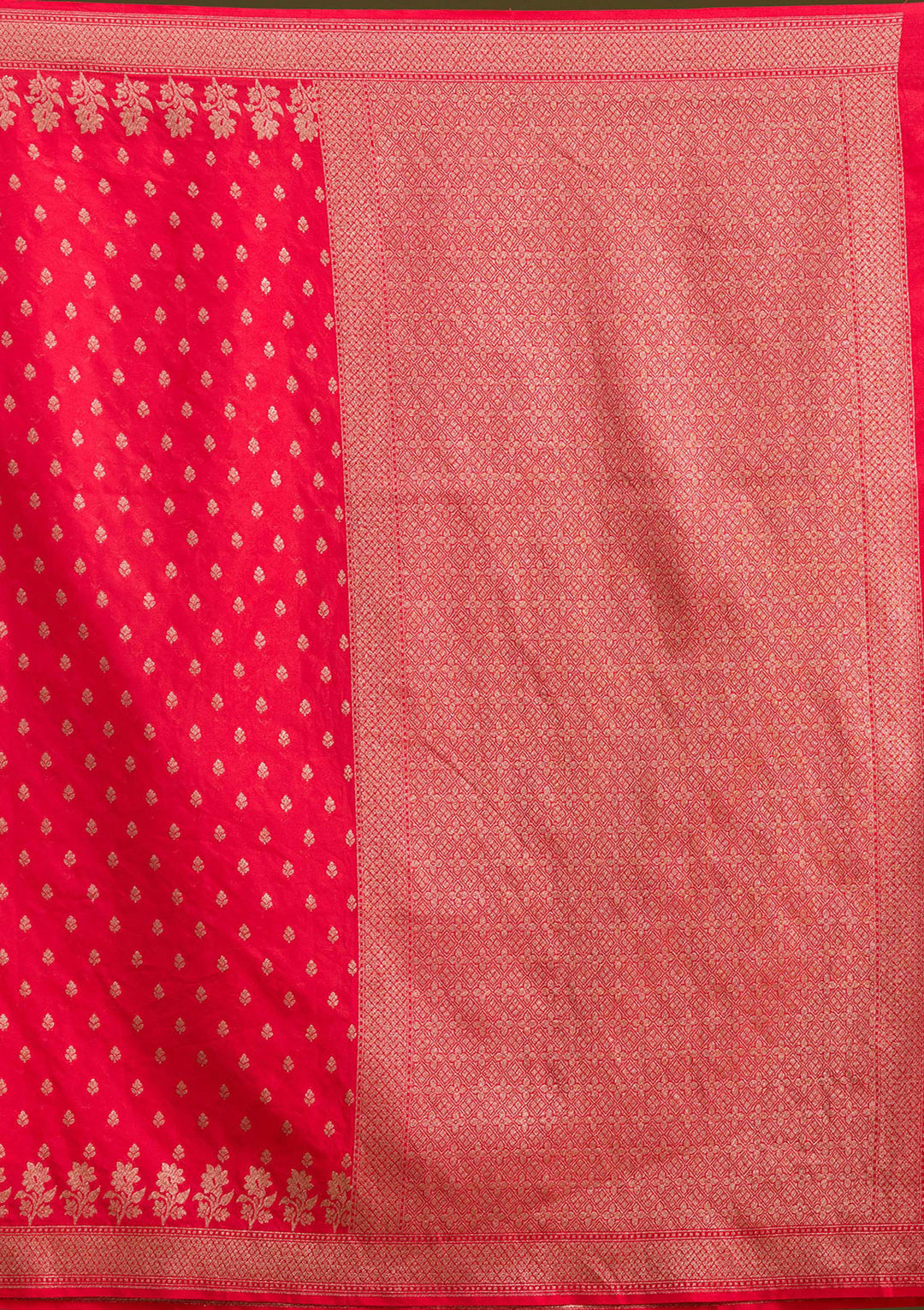 Magenta Pink Zariwork (Gold) Silk Silk Saree
