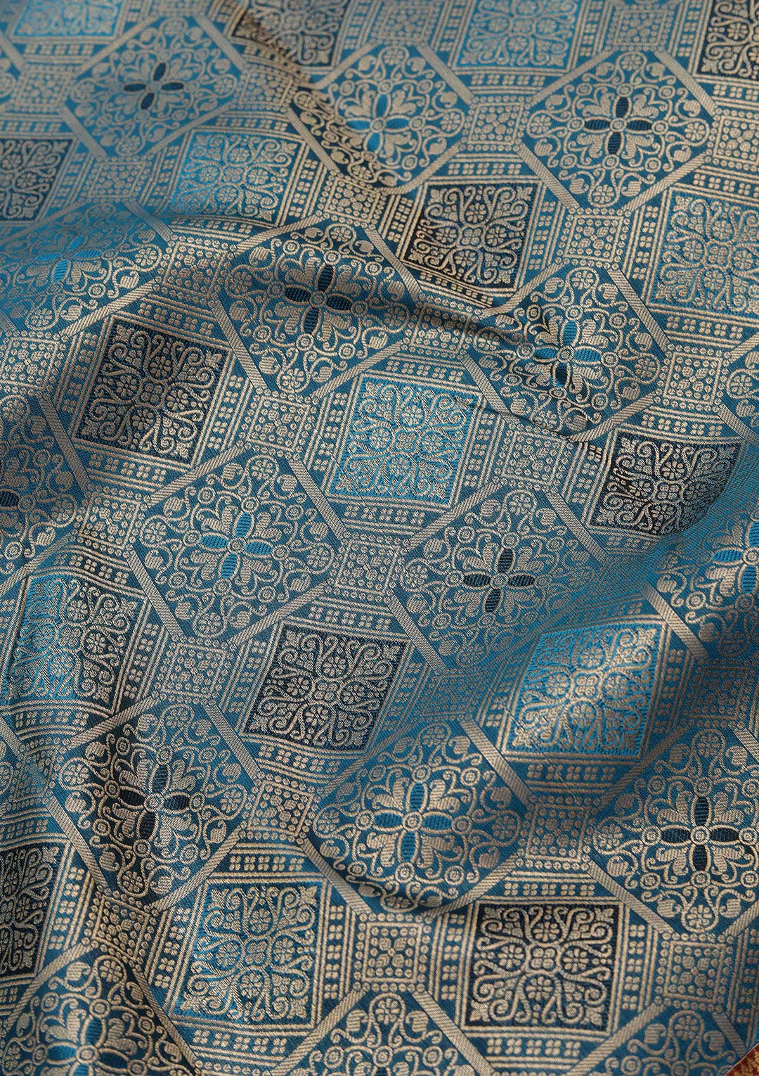 Peacock Green Zariwork Pure Silk Saree