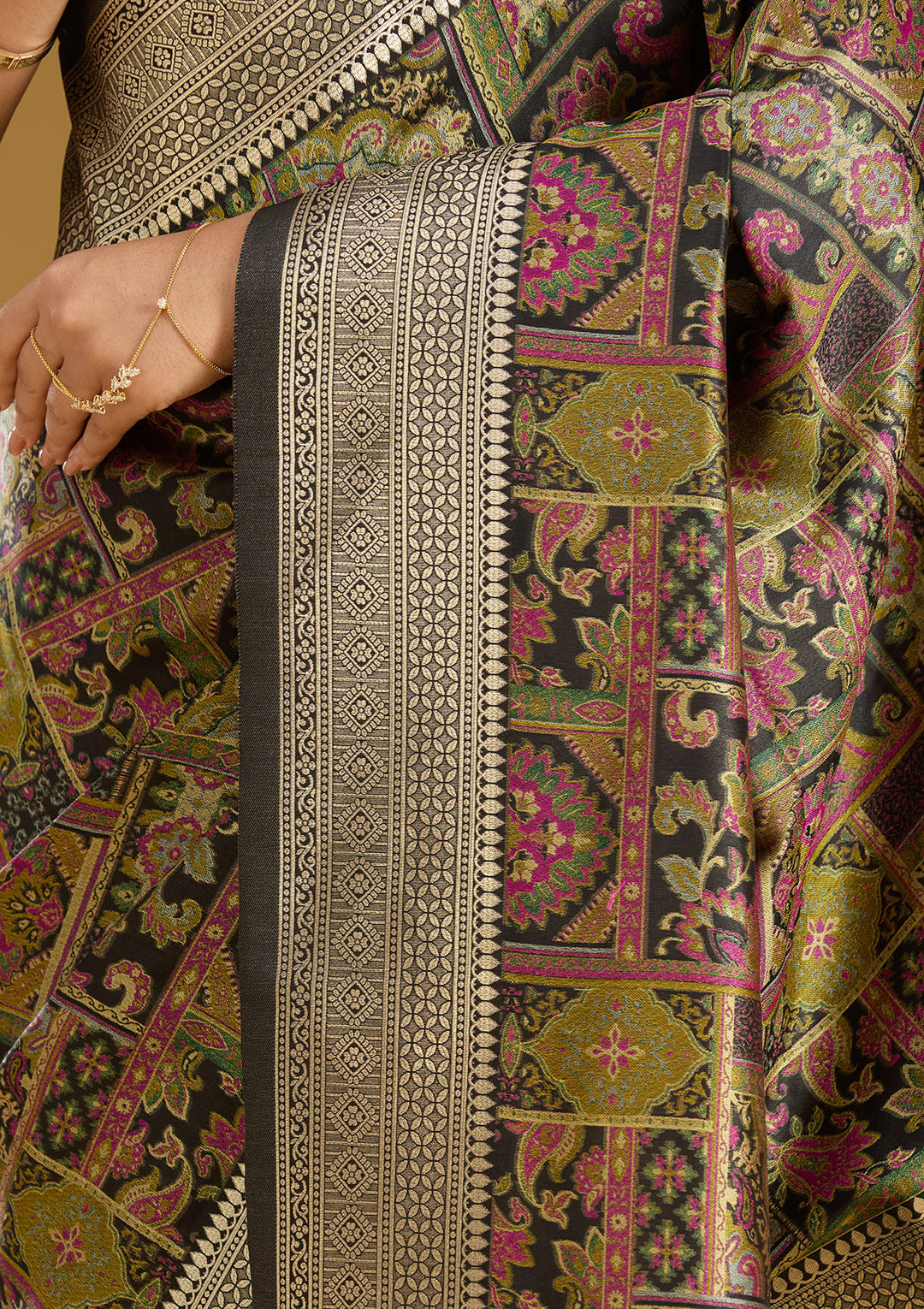 Black Zariwork (Silver) Art Silk Silk_Saree