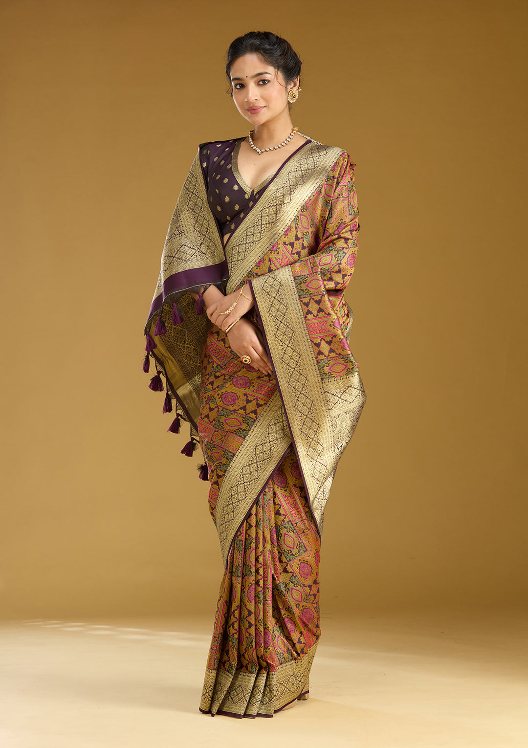 Black Zariwork (Gold) Art Silk Silk Saree