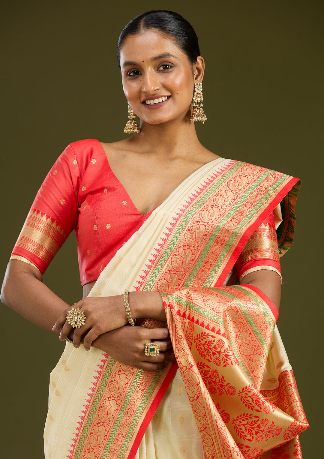 Off White Zariwork (Gold) Silk Silk Saree