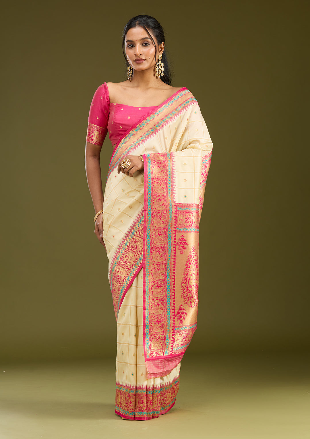 Off White Zariwork (Gold) Silk Saree