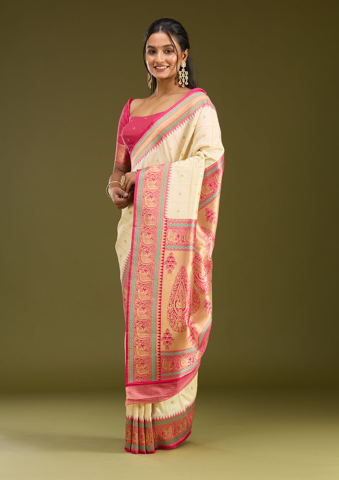 Off White Zariwork (Gold) Silk Saree
