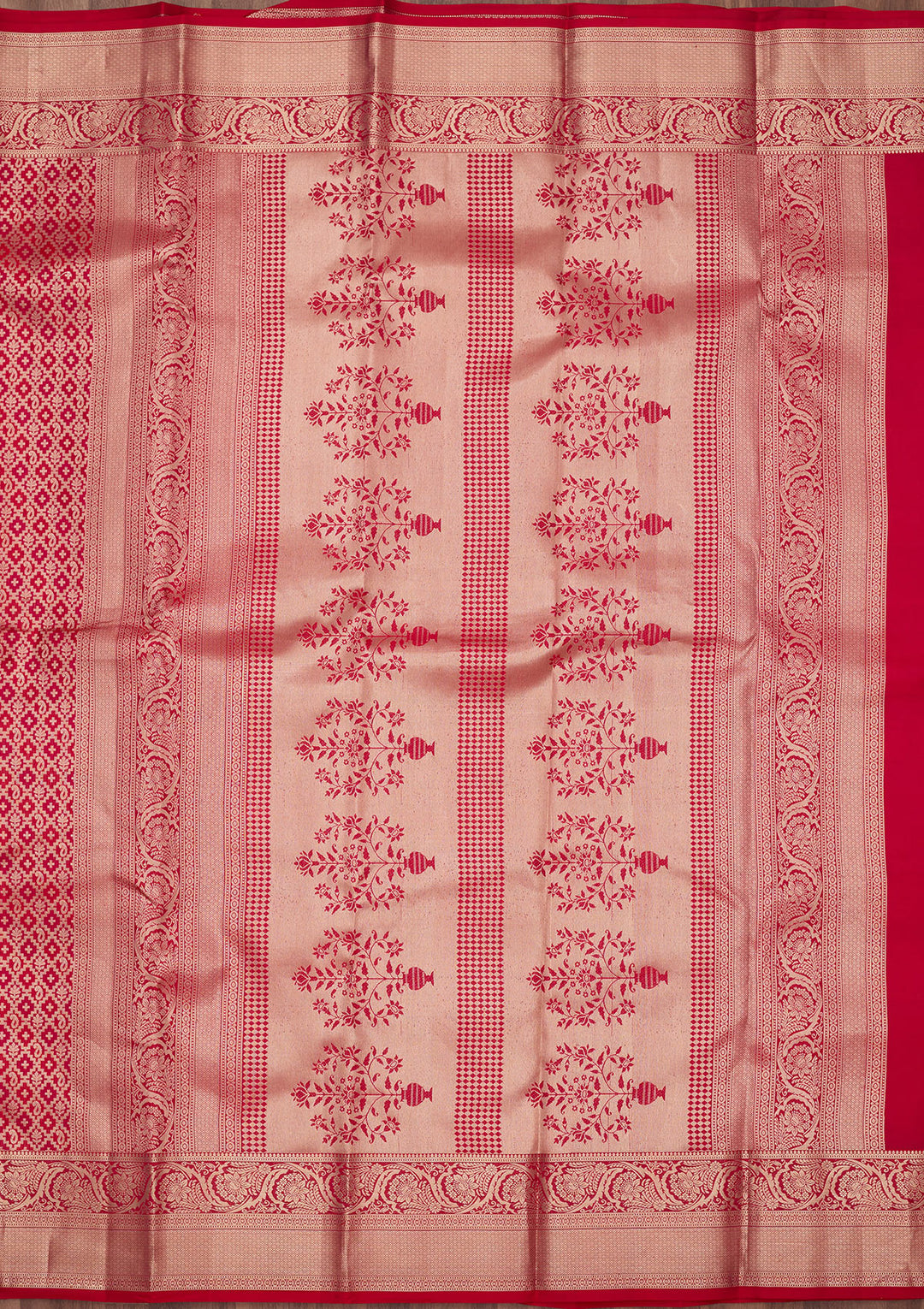 Red Zariwork (Gold) Silk Silk_Saree