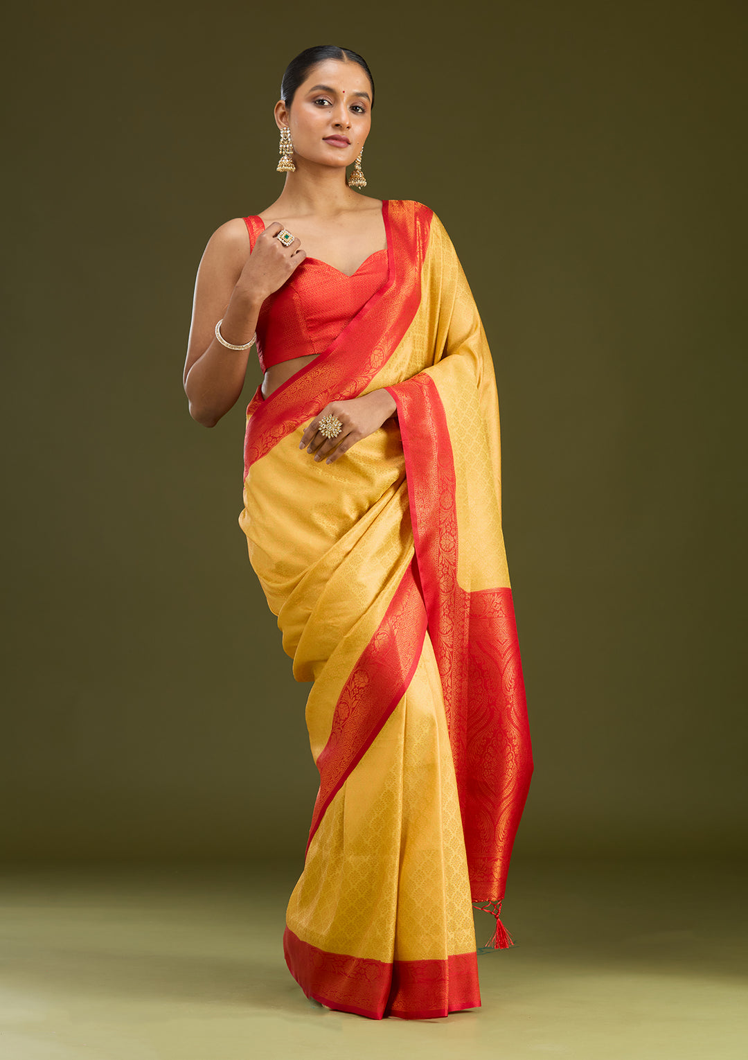 Gold Zariwork (Gold) Silk Silk Saree