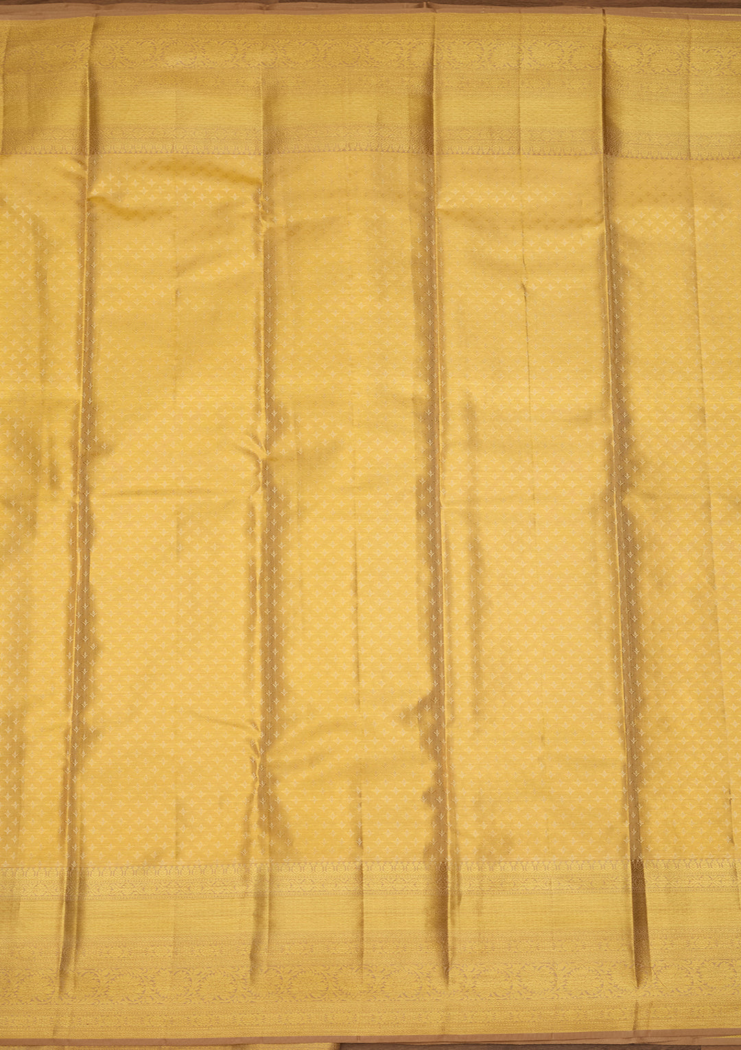 Gold Zariwork (Gold) Silk Silk Saree