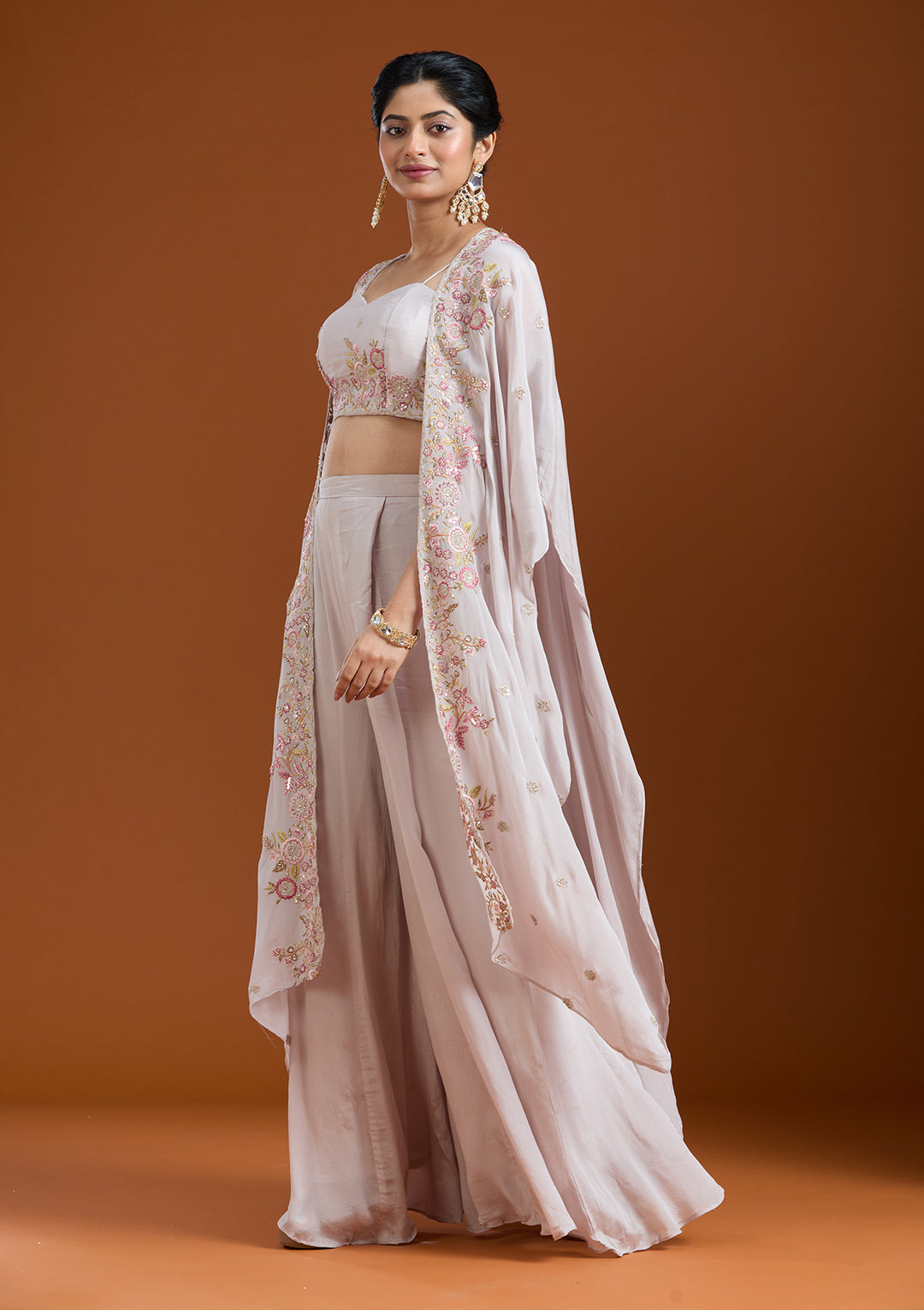 Off White Threadwork Chiffon Readymade Salwar Suit