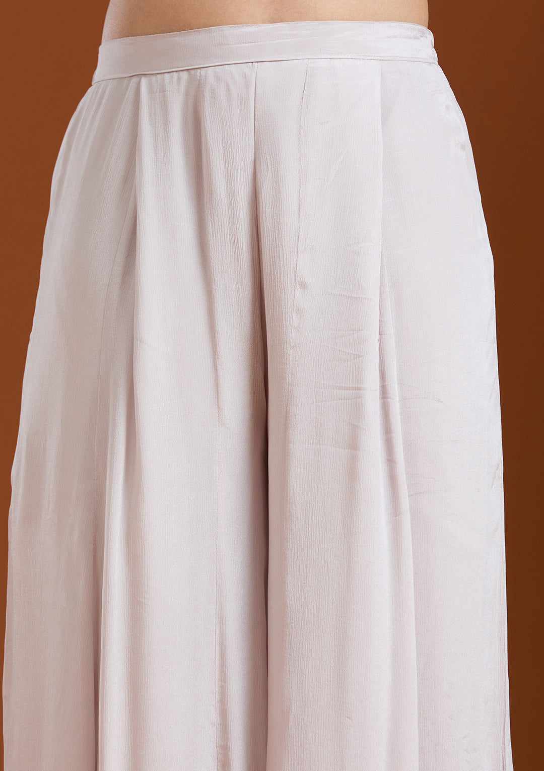 Off White Threadwork Chiffon Readymade Salwar Suit