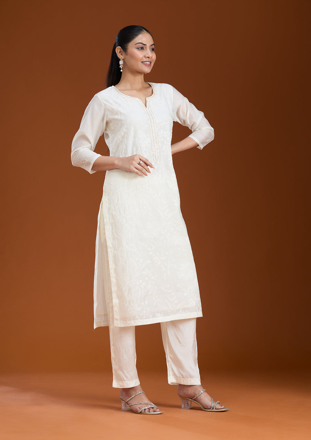 Cream Threadwork Chanderi Readymade Salwar Suit