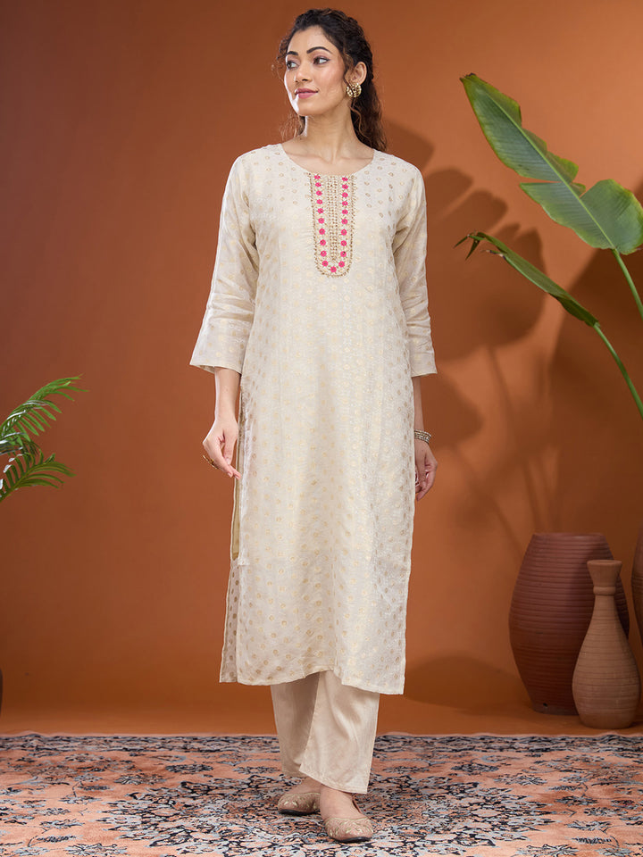 Off White Threadwork Brocade Readymade Salwar Suit