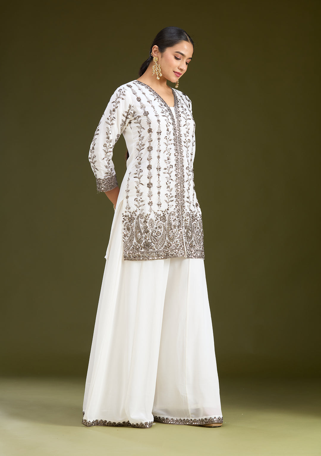 Off White Cutdana Georgette Readymade Salwar Suit