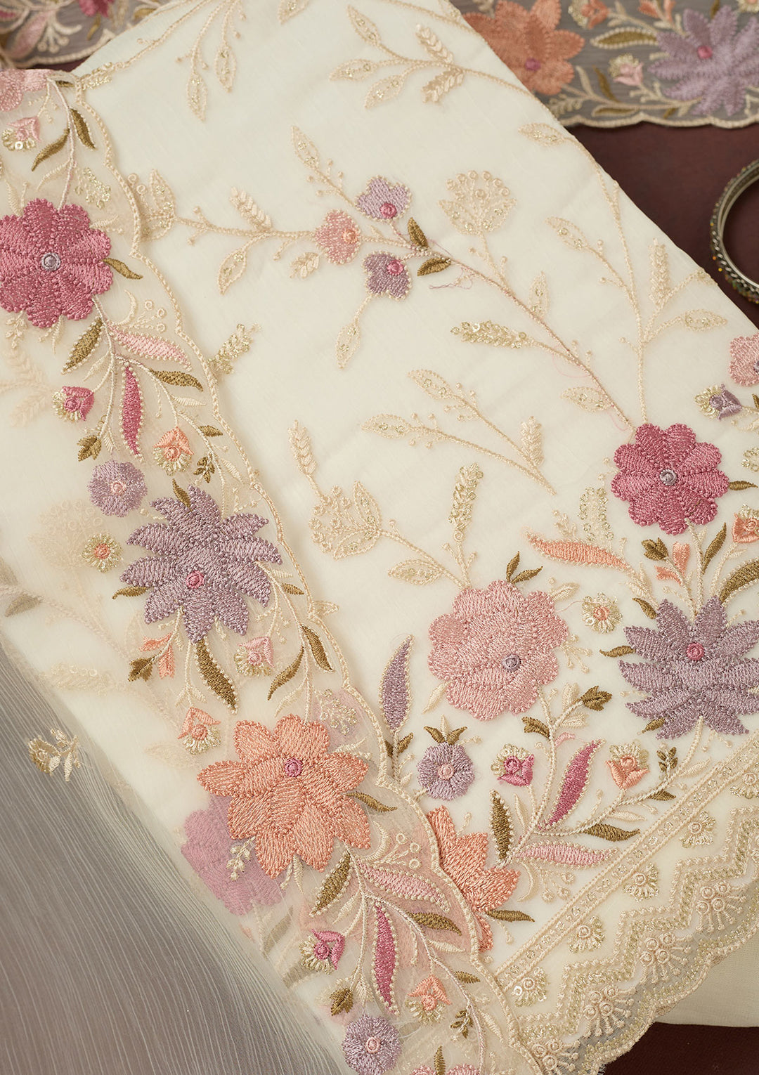 Off White Threadwork Georgette Unstitched Salwar Suit