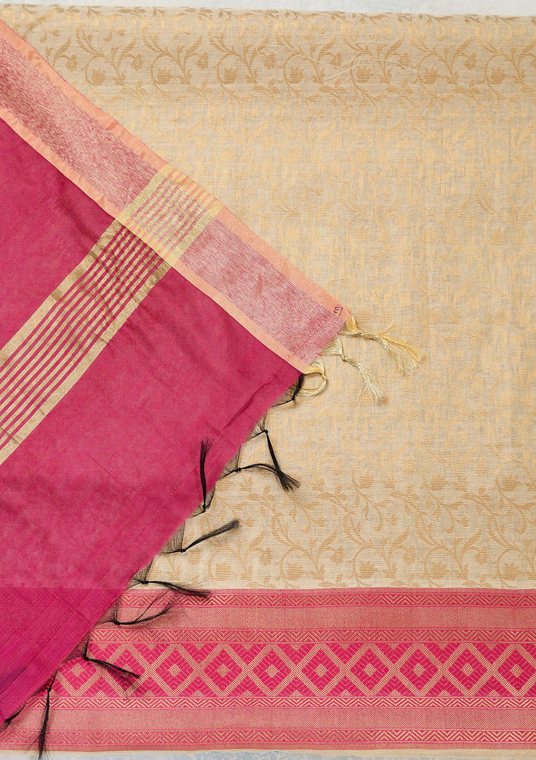 Cream Zariwork (Gold) Banarasi Unstitched Salwar Suit