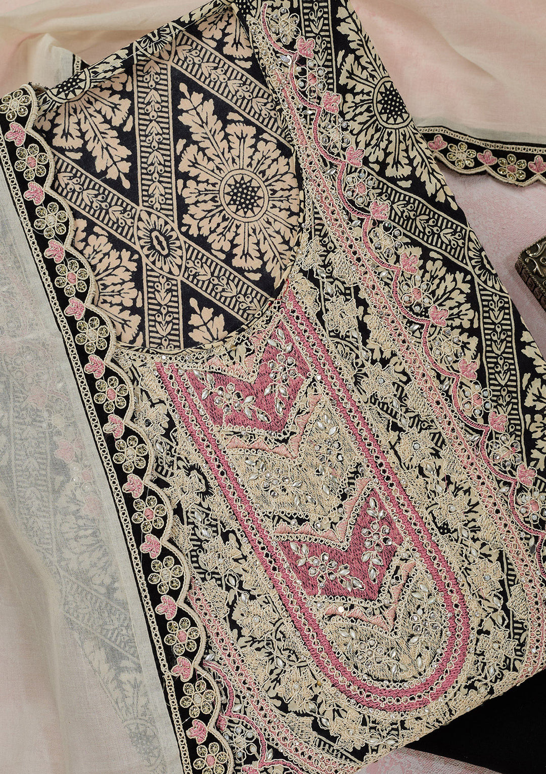 Cream Threadwork Cotton Unstitched Salwar Suit