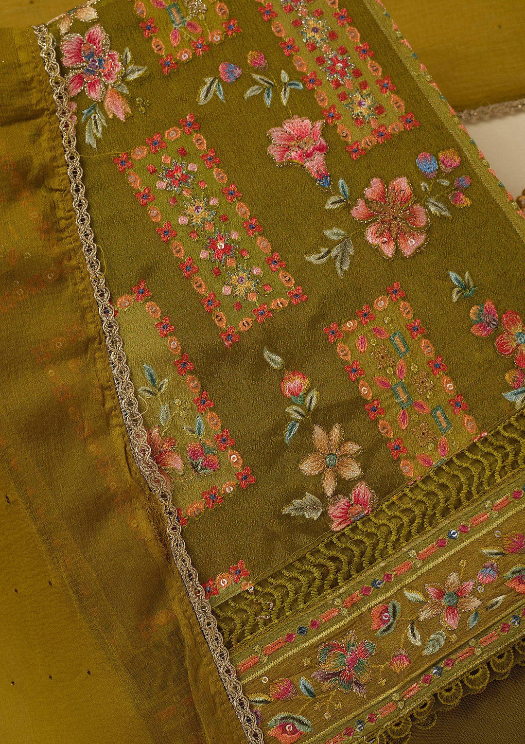 Mehandi Green Threadwork Georgette Unstitched Salwar Suit