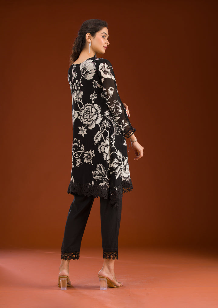 Black Cutdana Semi Crepe Readymade Salwar Suit