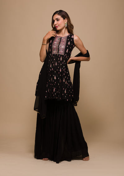 Black Threadwork Georgette Readymade Salwar Suit-Koskii