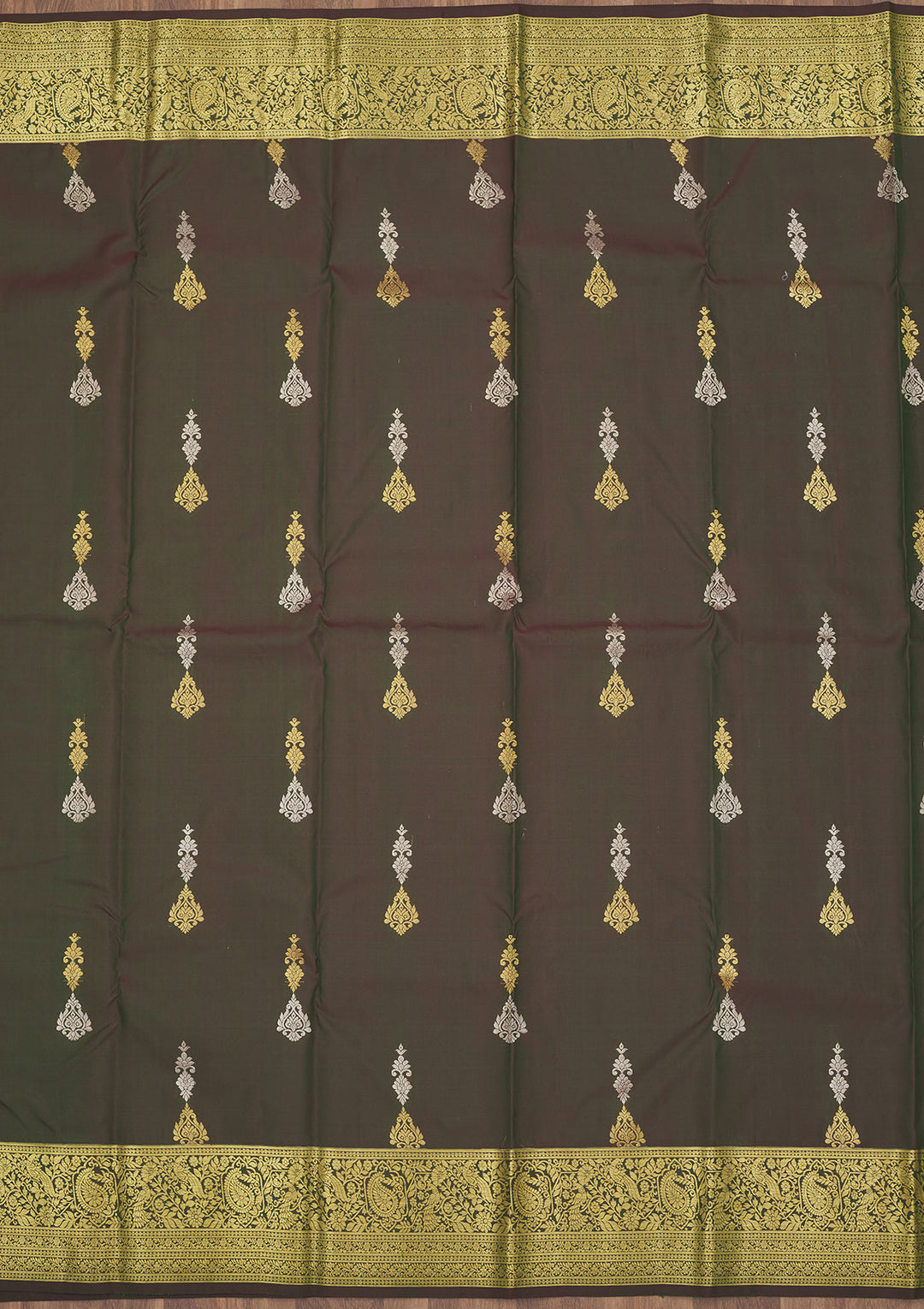 Bottle Green Zariwork Pure Silk Saree