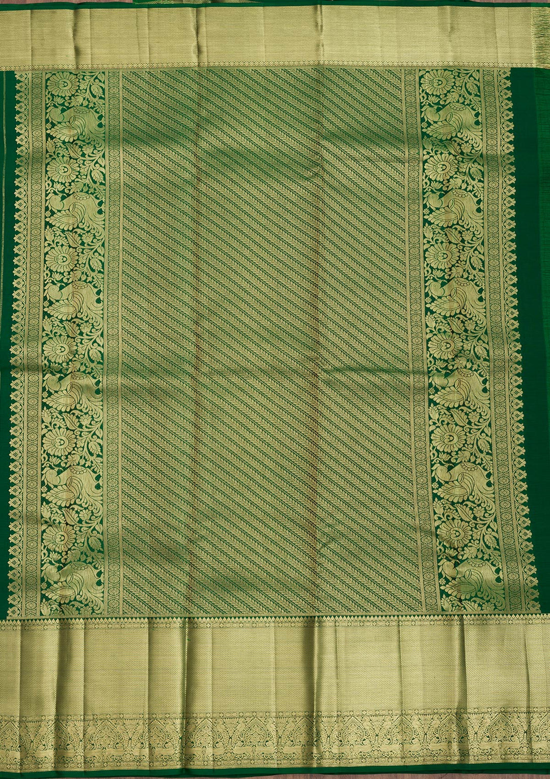 Bottle Green Zariwork Kanjivaram Pure Silk Saree