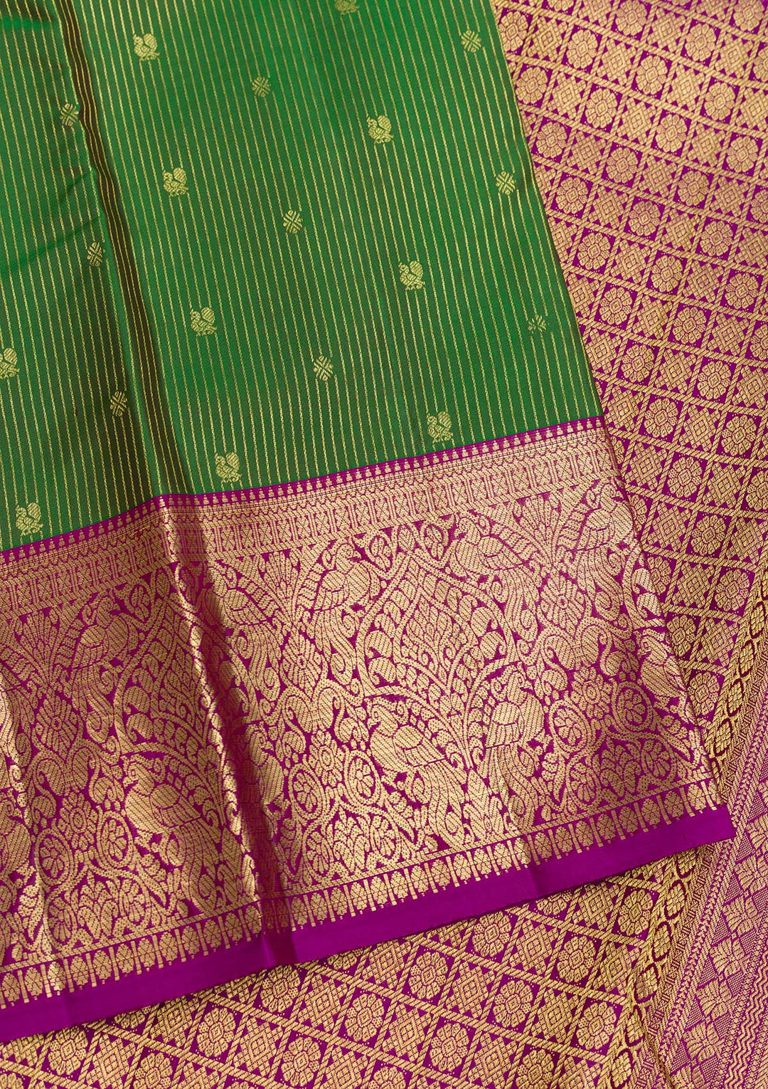 Bottle Green Zariwork Kanjivaram Pure Silk Saree