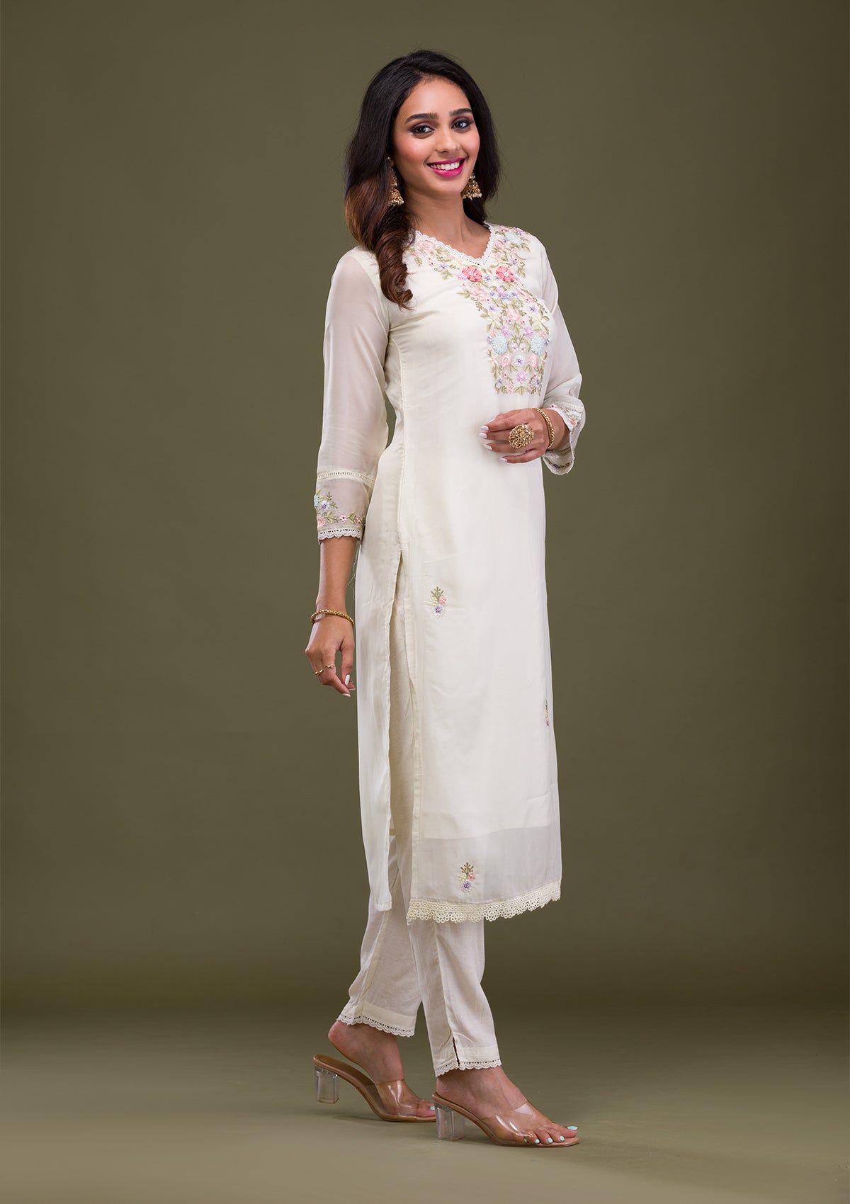 Cream Threadwork Cotton Readymade Salwar Suit