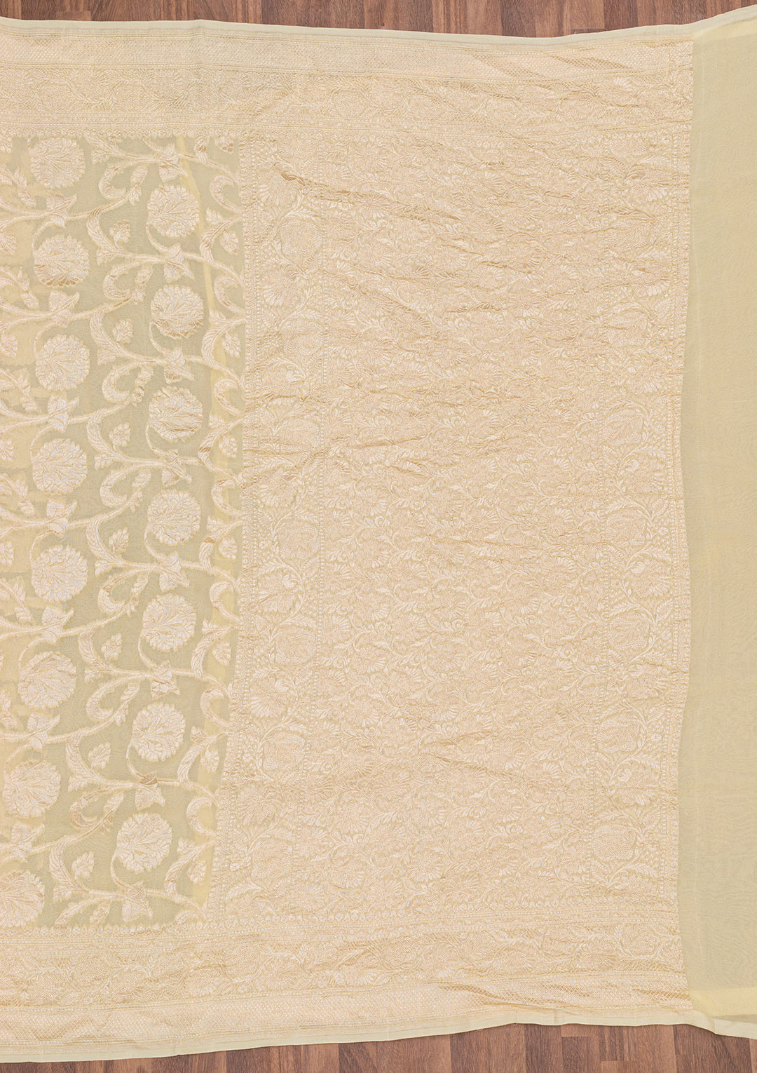 Cream Zariwork Banarasi Pure Silk Saree