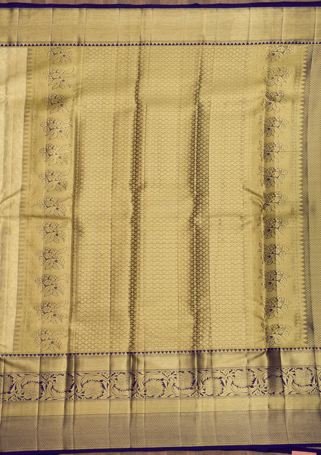 Cream Zariwork Kanjivaram Pure Silk Saree