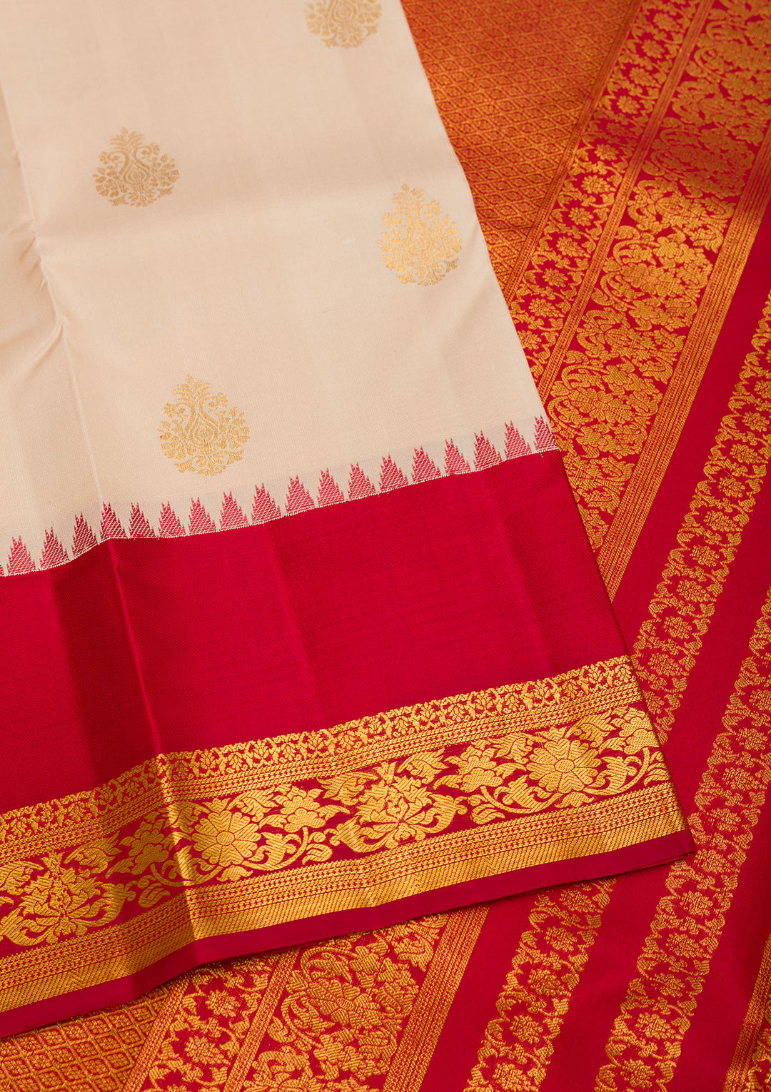 Cream Zariwork Pure Silk Saree