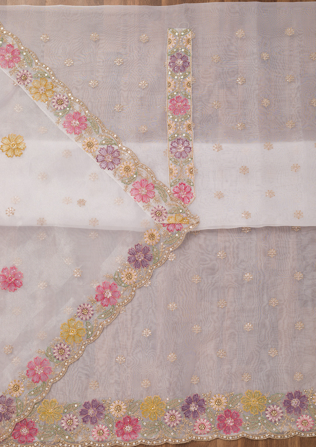 Cream Zariwork Semi Crepe Unstitched Salwar Suit