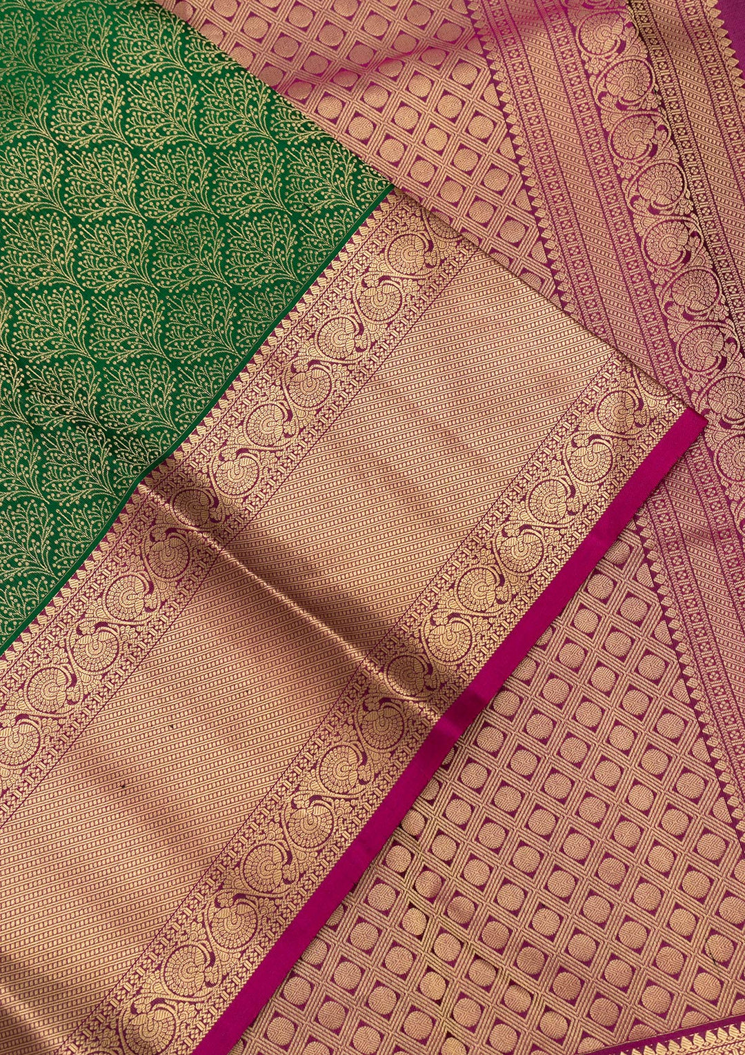 Leaf Green Zariwork Pure Silk Saree