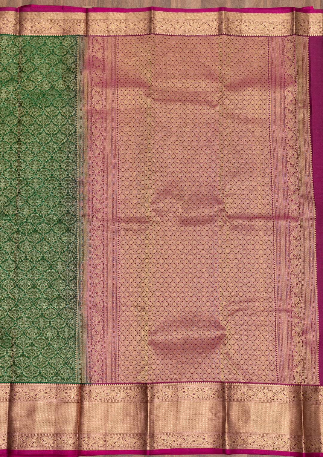 Leaf Green Zariwork Pure Silk Saree