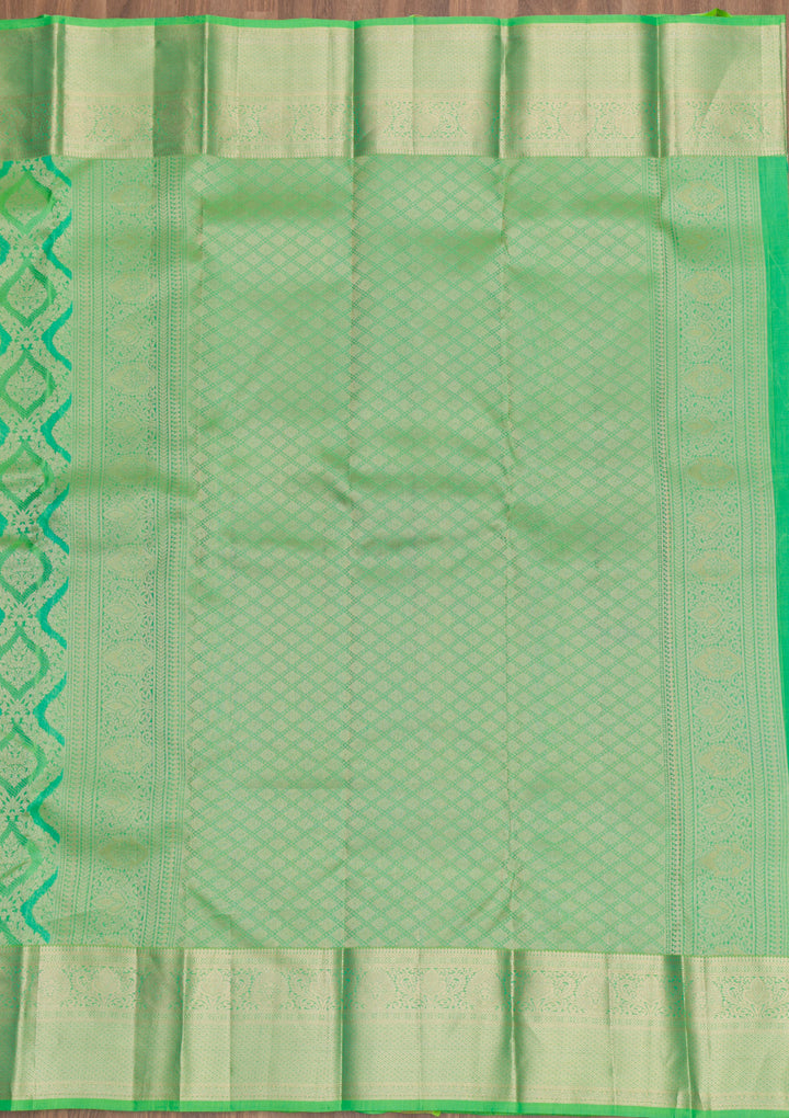 Leaf Green Zariwork Banarasi Pure Silk Saree