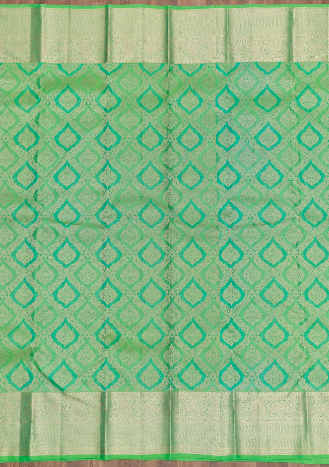Leaf Green Zariwork Banarasi Pure Silk Saree
