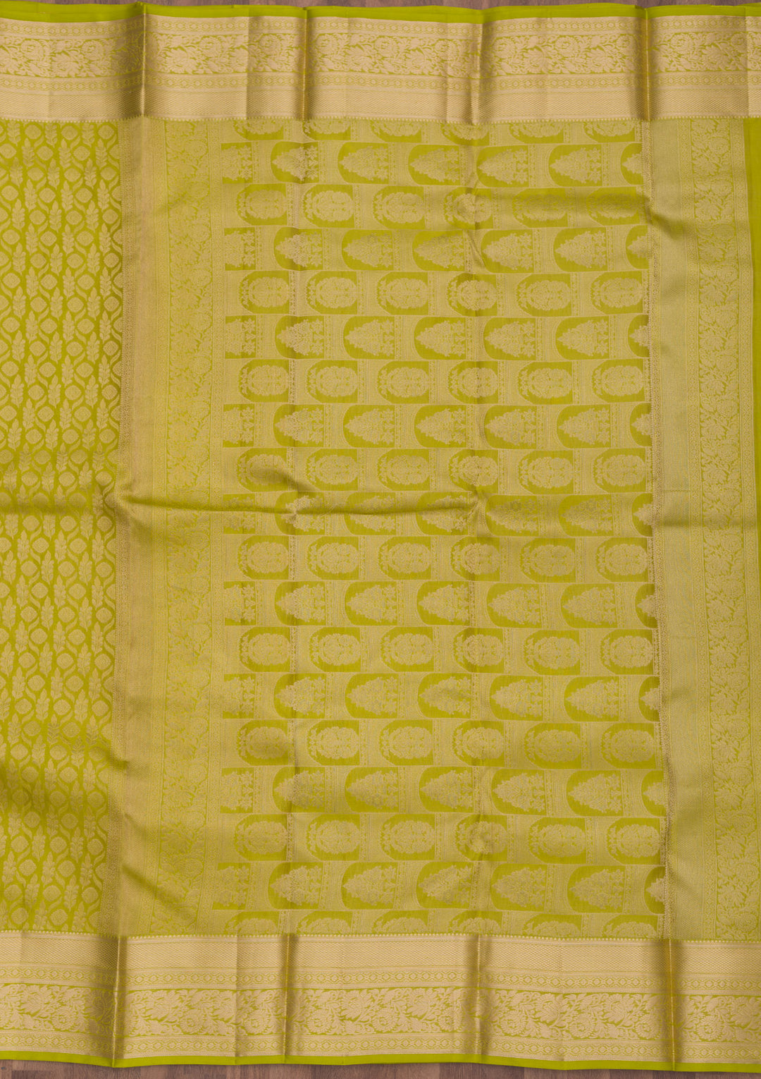 Leaf Green Zariwork Pure Silk Saree