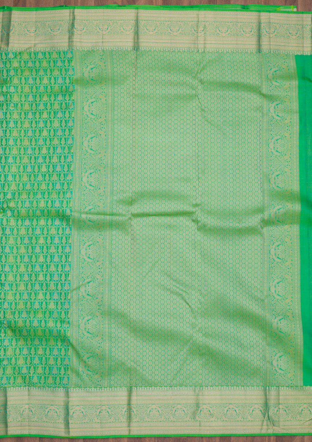 Leaf Green Zariwork Pure Silk Saree